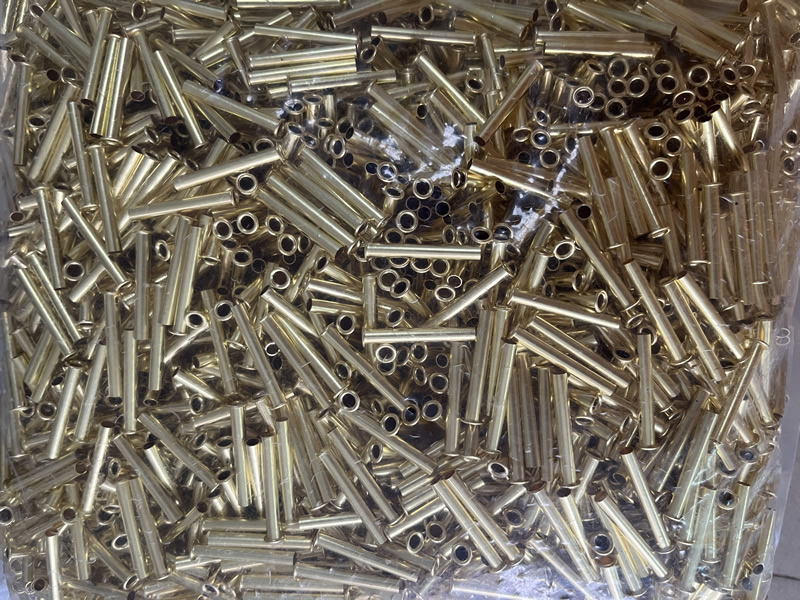 Nuote Metals toimittaa messinkiset putkimaiset niitit Saksaan – jalustan nivelliitoksille, kiertotestattu 40 000+