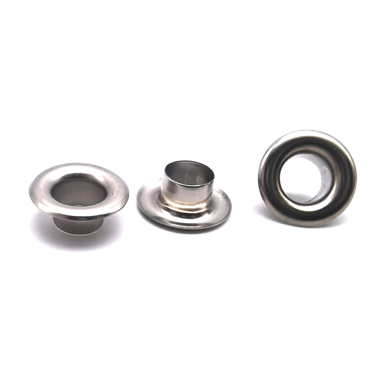 5 mm messinkisilmukat