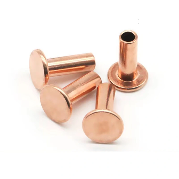 Kupariset puoliontot niitit