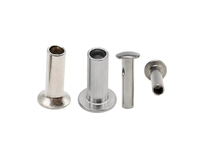 Rautaiset puoliontot niitit