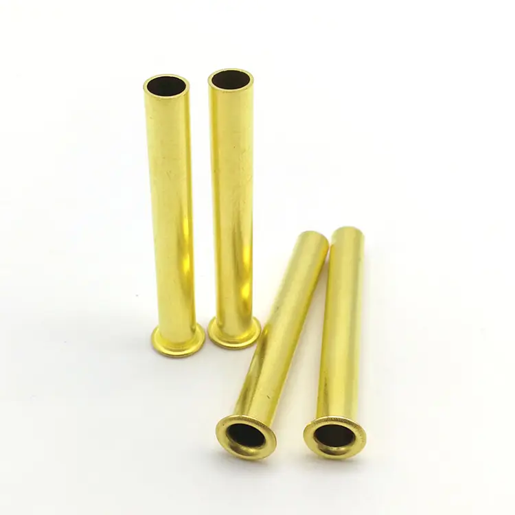 Pitkät putkimaiset niitit